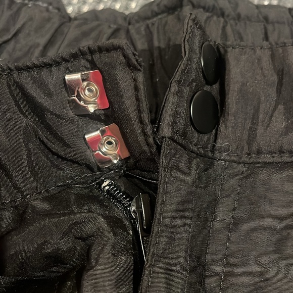 Men’s cargo snowpants size Large - Picture 2 of 6